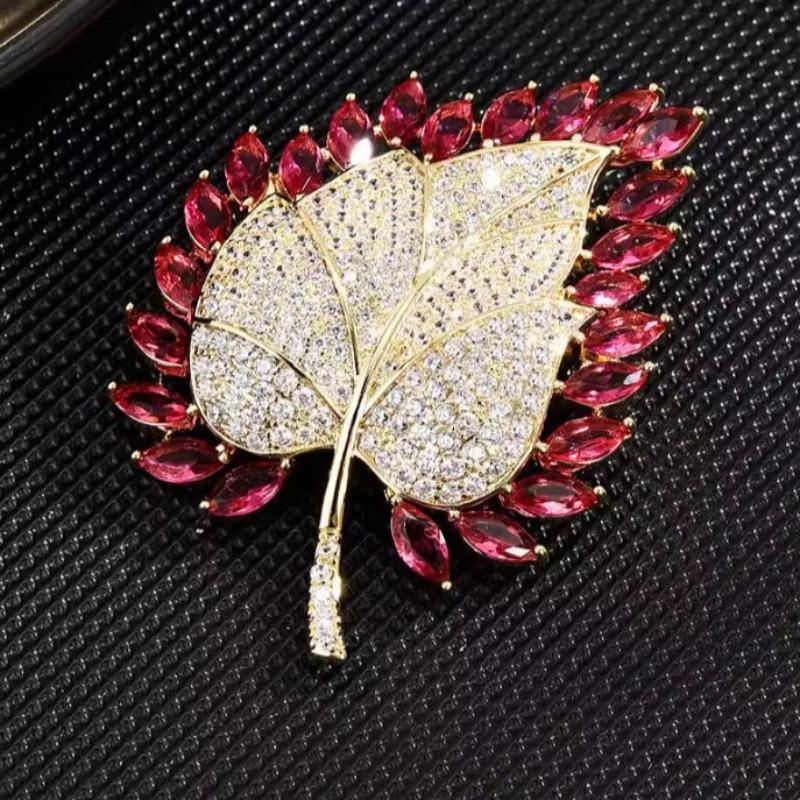 1pc Chic Maple Leaves Brooch for Women Men Rhinestone Plant Brooches Pins Jewelry Trendy Accessories Gifts