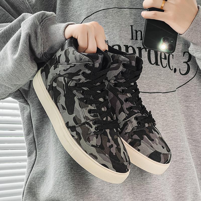 Men’s Sports Shoes High Top Casual Shoes Camouflage Printing Skateboard Sneakers for Students Over Sized