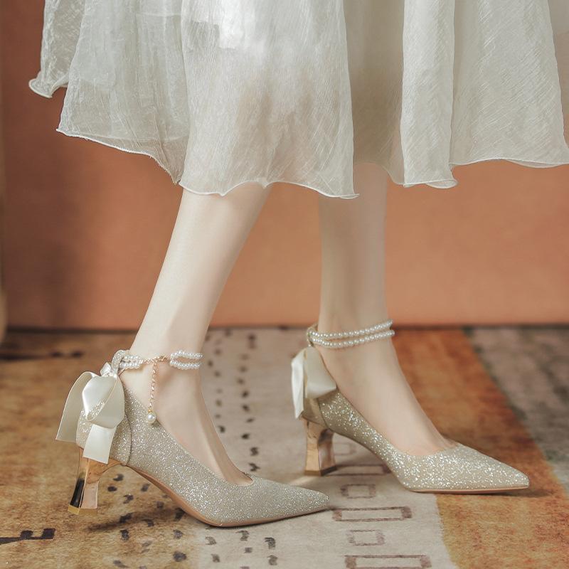 

Beautiful engagement shoes, bride shoes, Hexiu wedding dress, two thick-heeled cheongsam, bridesmaids, wedding high heels, women can wear daily 40 шампанского