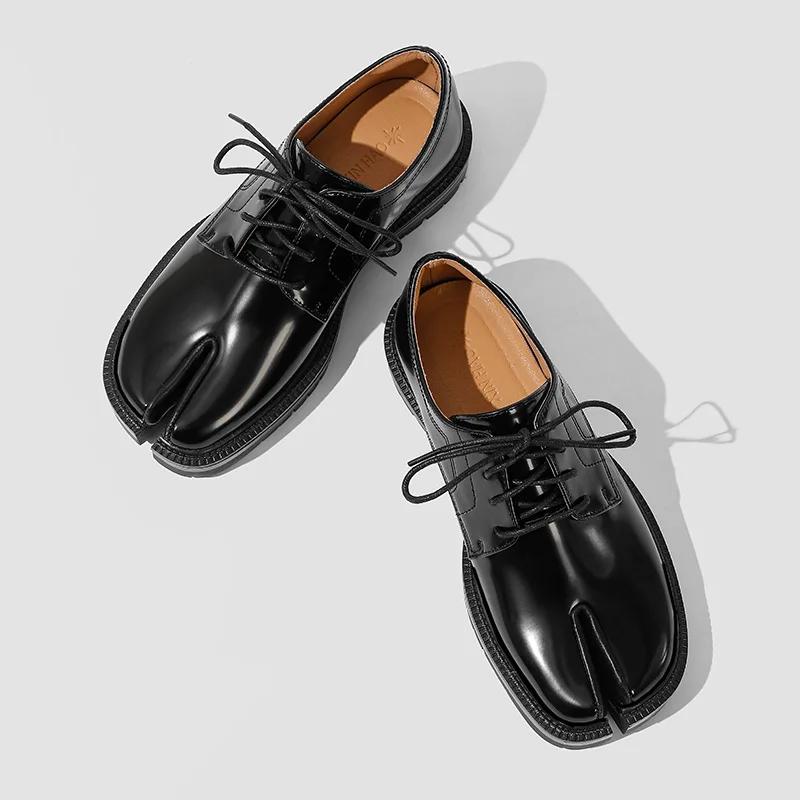 Women`s Split Toe Mary Jane Flats
