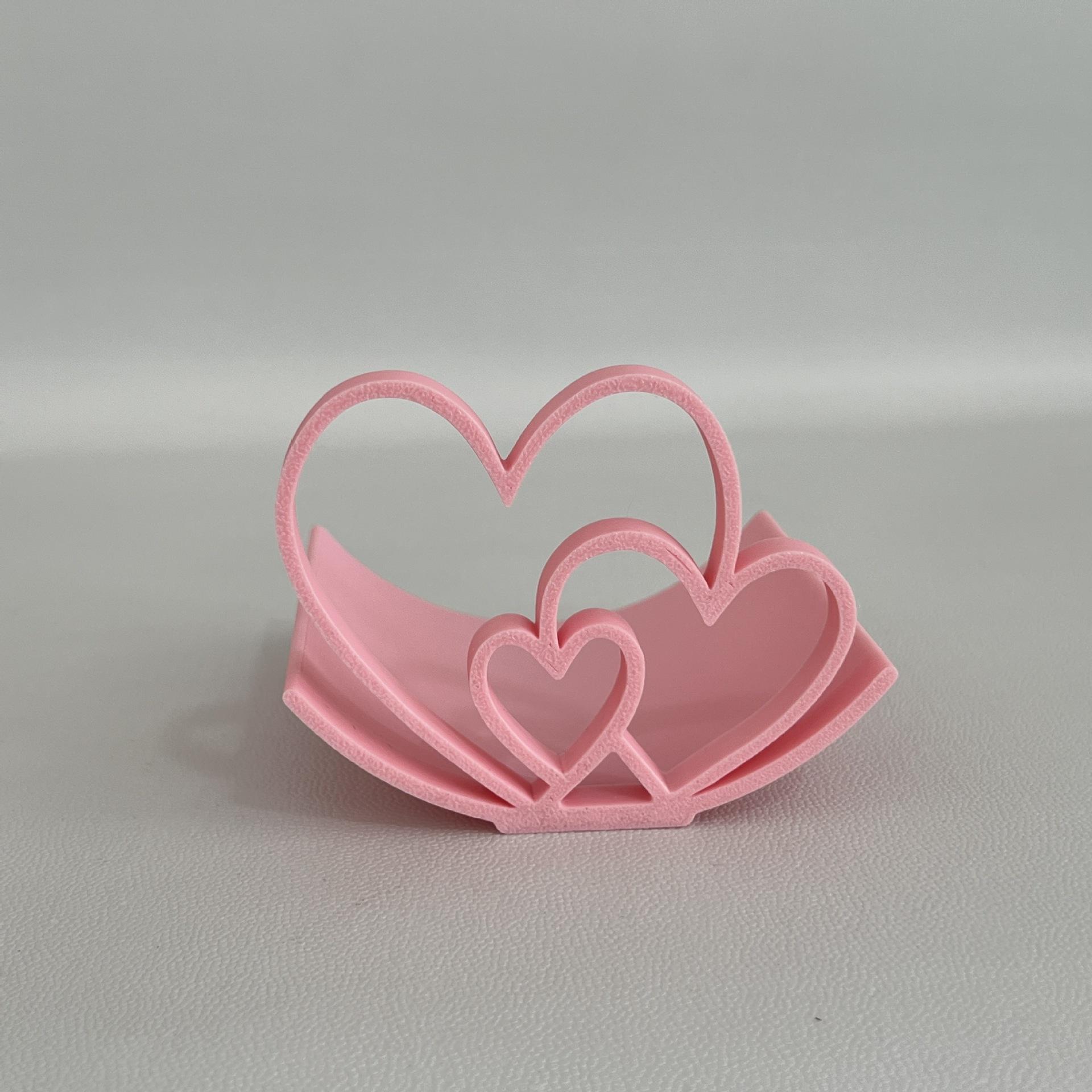 Romantic Paper Towel Rack Heart-Shaped Heart Shaped Tissue Rack Bathroom Toilet Roll Holder Anti-Fading Decorative Tissue Holder розовый