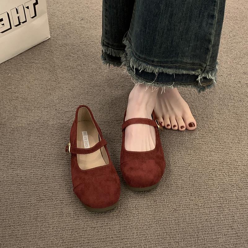 French shallow single shoes female 2025 spring and autumn new fairy with skirt Mary Jane women's shoes flat-soled soft-soled beanie shoes