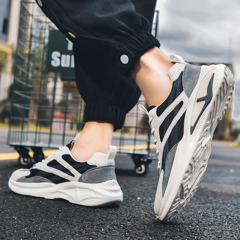 

2025 spring and summer new men s shoes wholesale men s sports shoes mesh breathable lightweight running shoes flying woven casual shoes 39