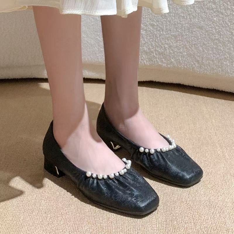 Guofeng new Chinese single shoes women's 2025 spring new single shoes square head thick heel low heel lazy shoes mother small leather shoes