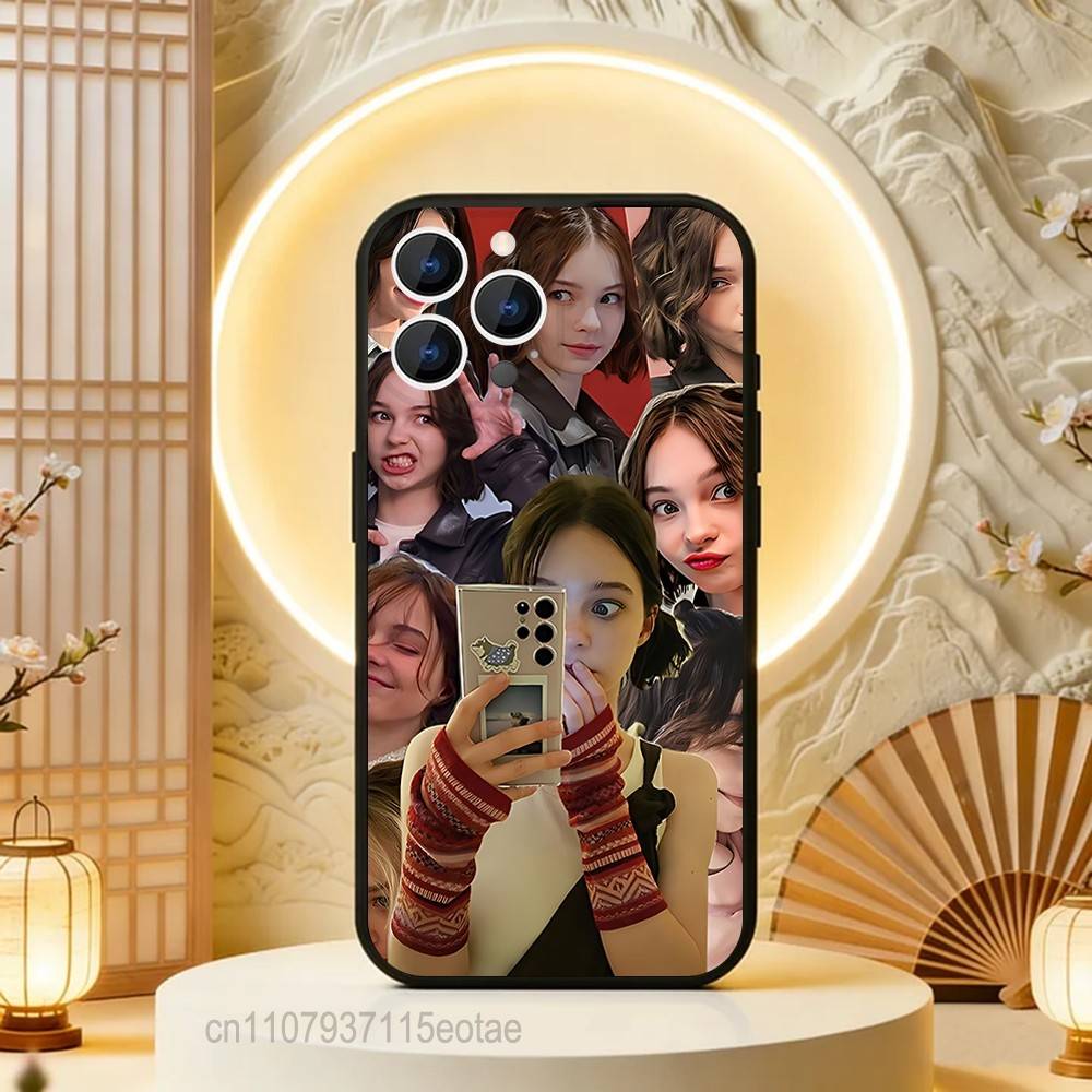 Emma Actress M-Myers For iPhone 12,16,13,14,15,17,11,Pro,Max,Plus,E,Air,Mini TPU Soft To Skin-friendly Phone Case