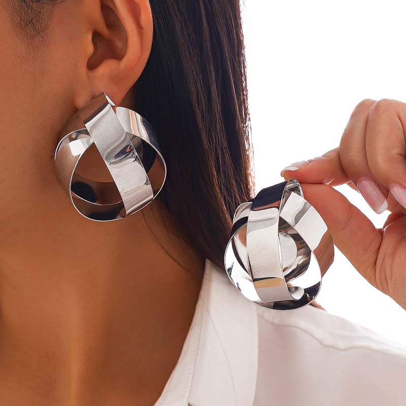 Punk Metal Geometric Wrapped Thick Stud Earrings for Women Vintage Gold Irregular Piercing Earrings Jewelry Gifts