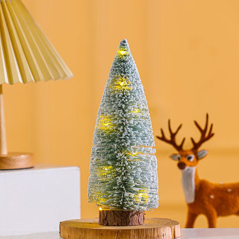 Weihnachtsdekoration Klebrige Mini Schnee Weihnachtsbaum Tischdekoration Strömten Zeder Baum Szene Anordnung Geschenke