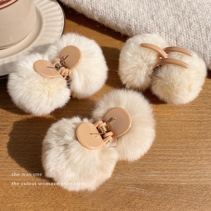 Autumn and Winter Furry Grab Clip Female Small 2025 New High-end Semi-tied Plush Hairpin Back Head Clip Headdress