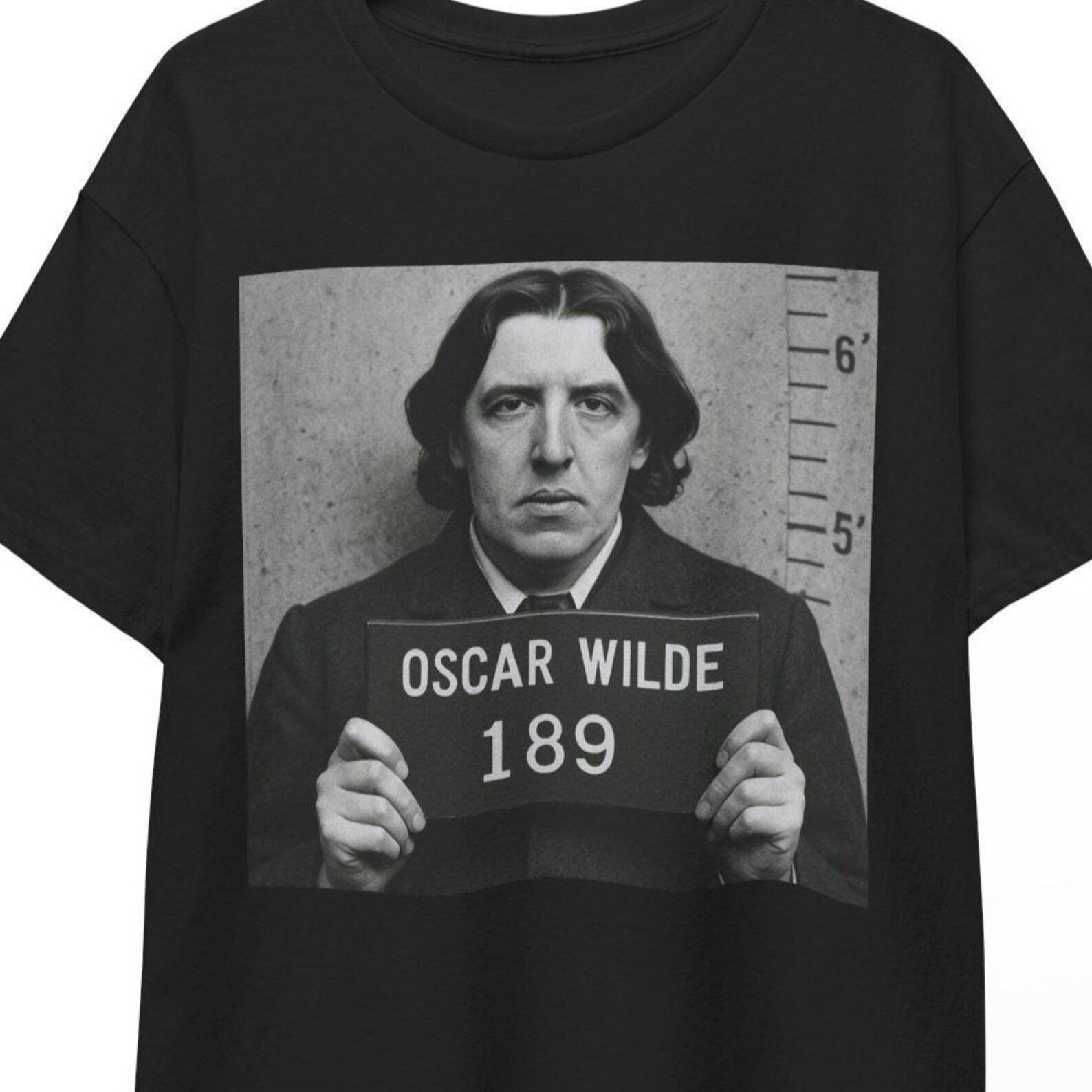 Oscar Wilde Mugshot T-Shirt: Funny Literary Meme Tee 3XL