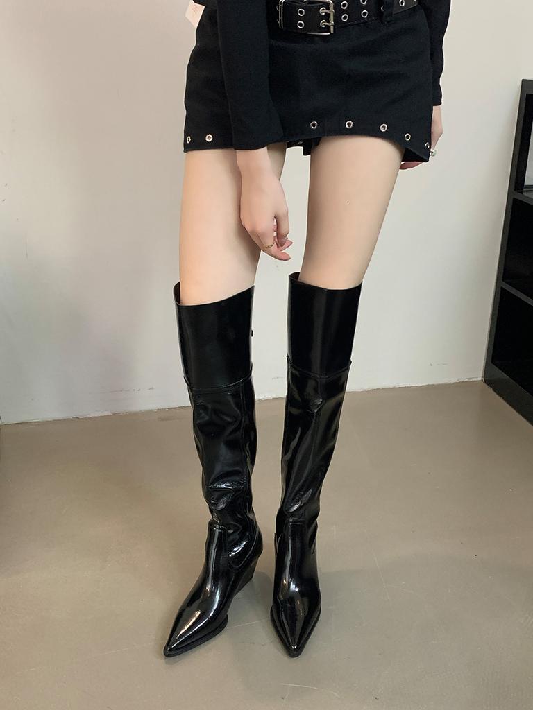 fashion Chelsea Boots For Woman Pointed Toe Patent Leather Ladies Party Pumps 2024 New Arrivals Fashion Slip On Western Botas Winter