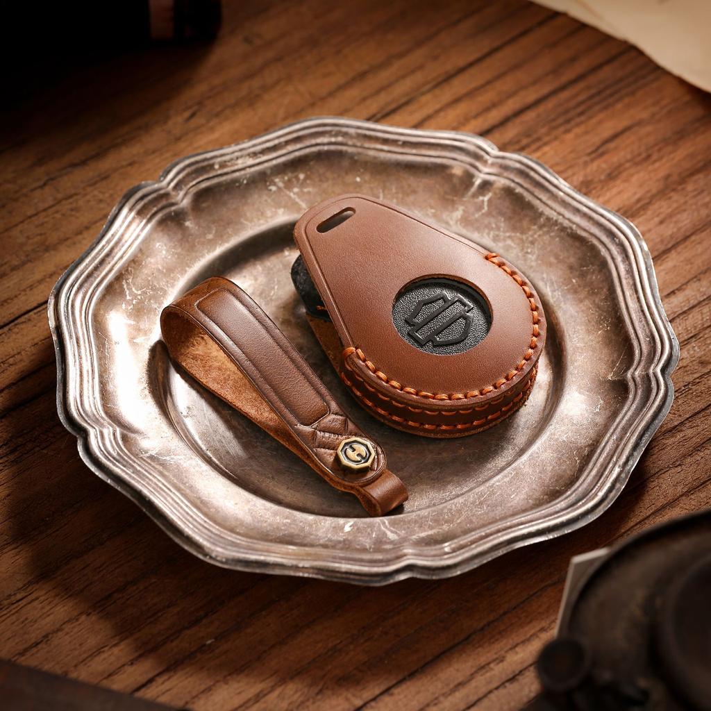 Suitable for Harley key bag X48 induction start key cover chain motorcycle cowhide handmade retro key case