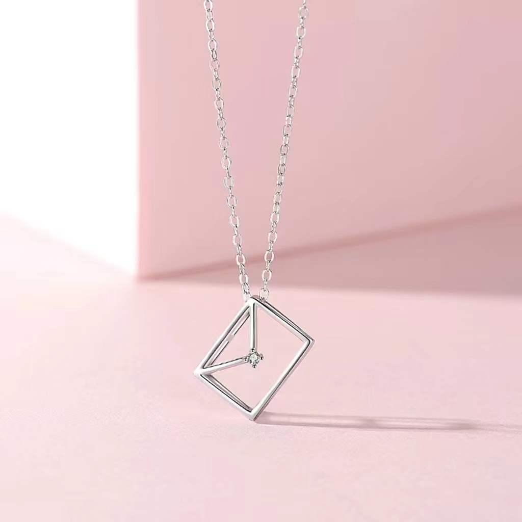 Beixi S925 Silver Envelope Necklace: Women's Simple, Versatile Clavicle Chain with Unique Design