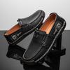 Plus Size მამაკაცის გაყოფილი ტყავის ჩვეულებრივი ტყავის ფეხსაცმელი მამაკაცის ლოფერები კომფორტული მართვის ფეხსაცმელი მოკასინი მამაკაცის ბრტყელი ფეხსაცმელი