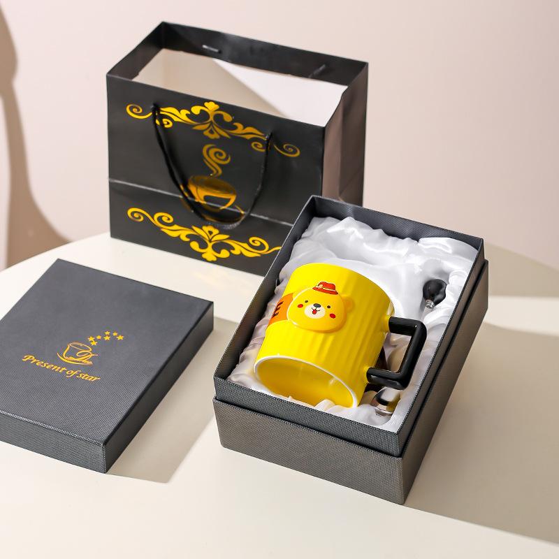 Creative Cute Bear Ceramic Mug Couple Cup Boys and Girls Water Cup Coffee Cup with Spoon Home Breakfast Cup