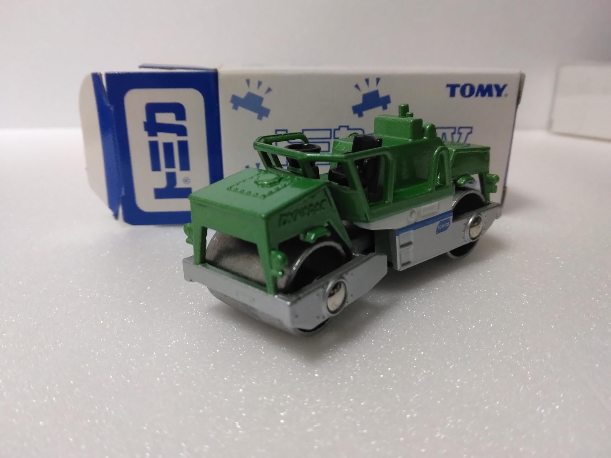 

Tomica Dyna Pack Green Mini Car