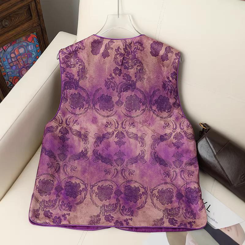 Chinese National Style Jacquard Vest for Women - 2026 Spring/Autumn Retro Sleeveless Top with Frog Button.