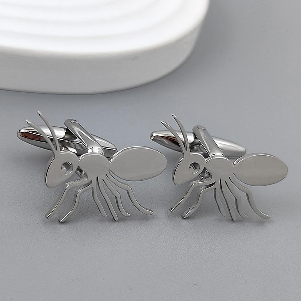 Fun gold-plated ant badge, ladies’ anti-exposure buttons, suit lapel pin, collar brooch, formal accessories