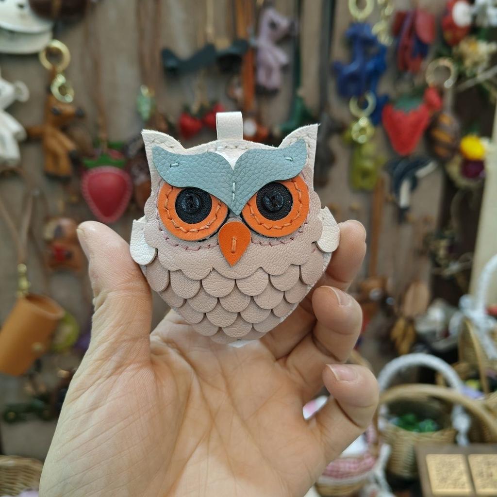 Cat Theme Brand Latest Cowhide Bag Hanging Accessories Sheepskin High Quality Key Chain Backpack Charms Diy Bag Decor Great Gift