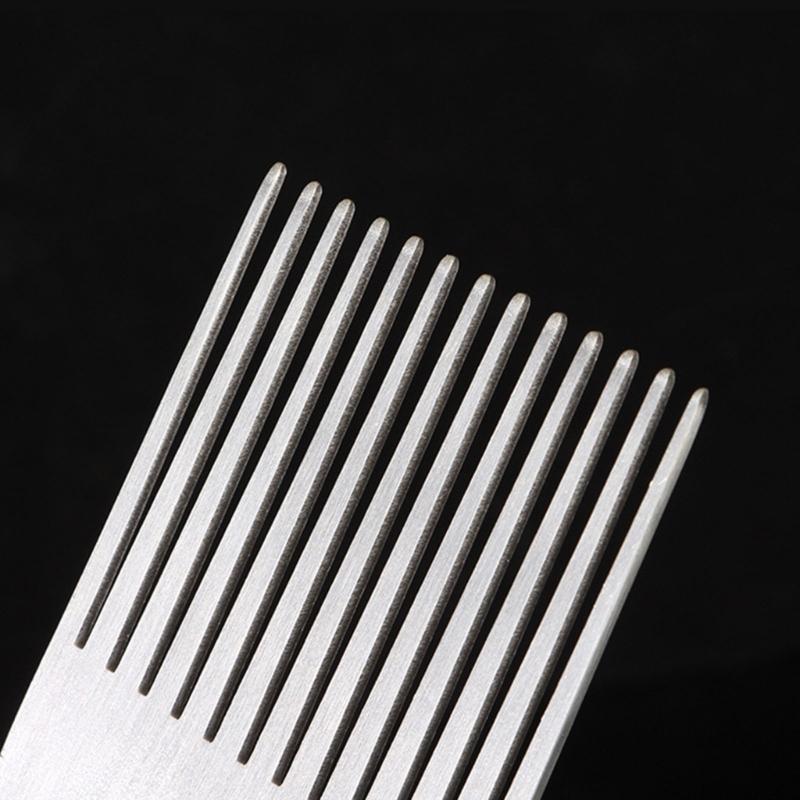 Travel Aluminum Comb with Embedded Finger Rings Hangable Wide Spaced Teeth Easy Detangling Men Grooming Essential