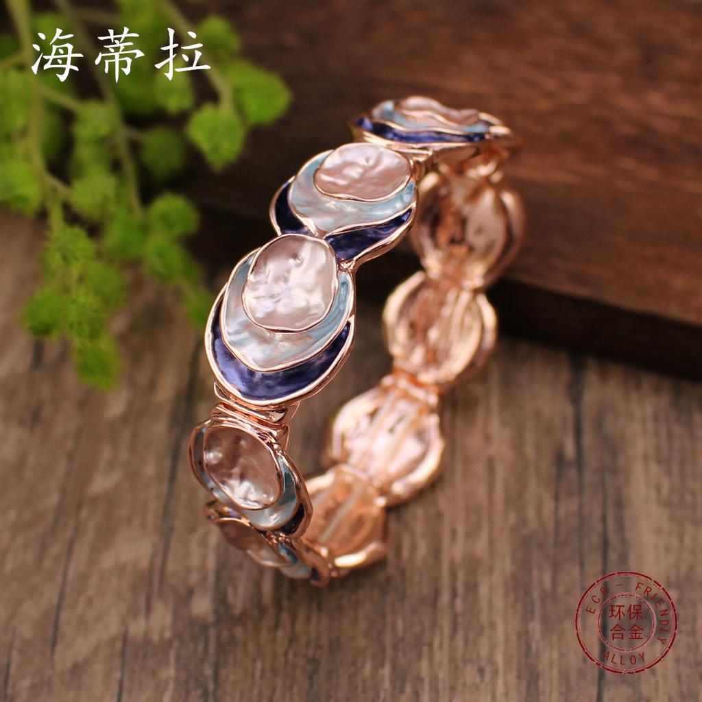 Color Painting Oil Three-layer Round Cake Elastic Bracelet, Fashionable and High-end Women's Versatile Round Cake Bracelet