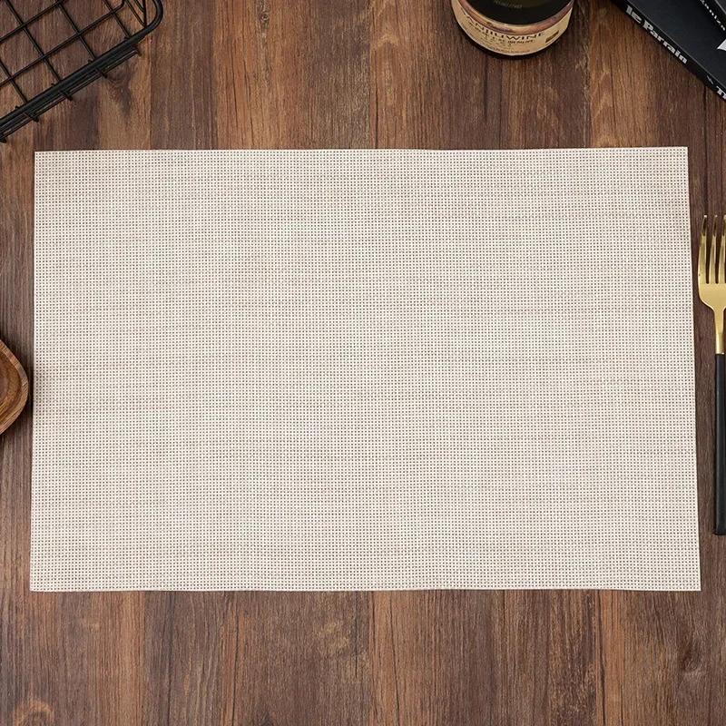 Place Mats Washable Easy To Clean Vinyl Dining Table Pads Durable PVC Weave Table Mats for Camp Party Hotel Home Decor