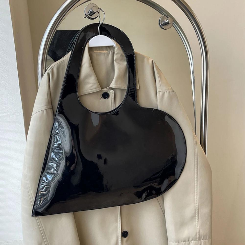 2025 Luxury Design Women's Bag Peach Heart Fashion Shoulder Bags High-end PU Leather Top Hand Bag Summer Love Shaped Tote Purses