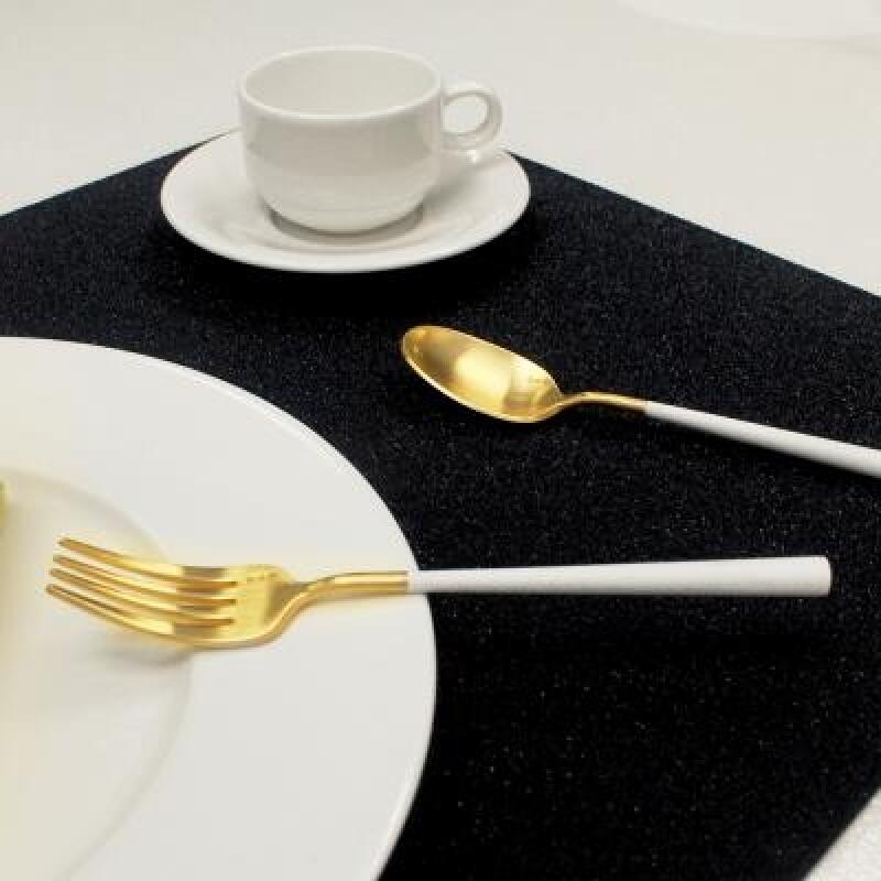 Sand Pearl Double-Sided Square Table Mat, Sand Black/Pink 1P
