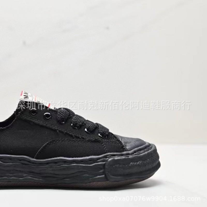 Unisex Canvas Sneakers Low Top Thick Sole Comfortable Casual Shoes Men Women Fall Winter