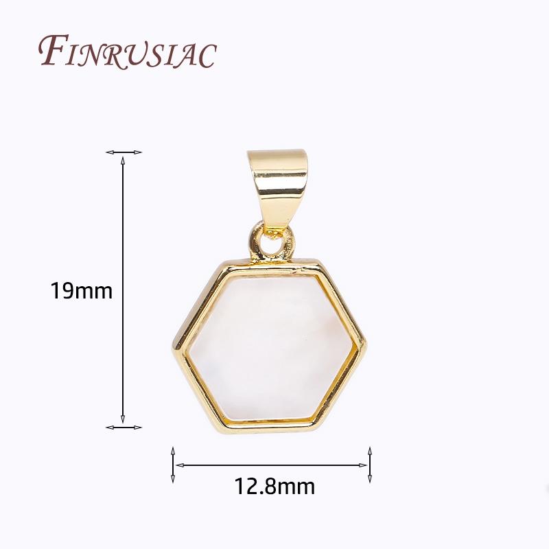 Flera typer DIY Smyckestillverkning Berlocker 18K Guldpläterad Mässing Inlagd Snäcka Berlocker För Halsband Smyckesmaterial