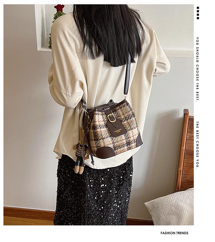 Trendy 2023 Women's Versatile Retro Crossbody Bucket Bag