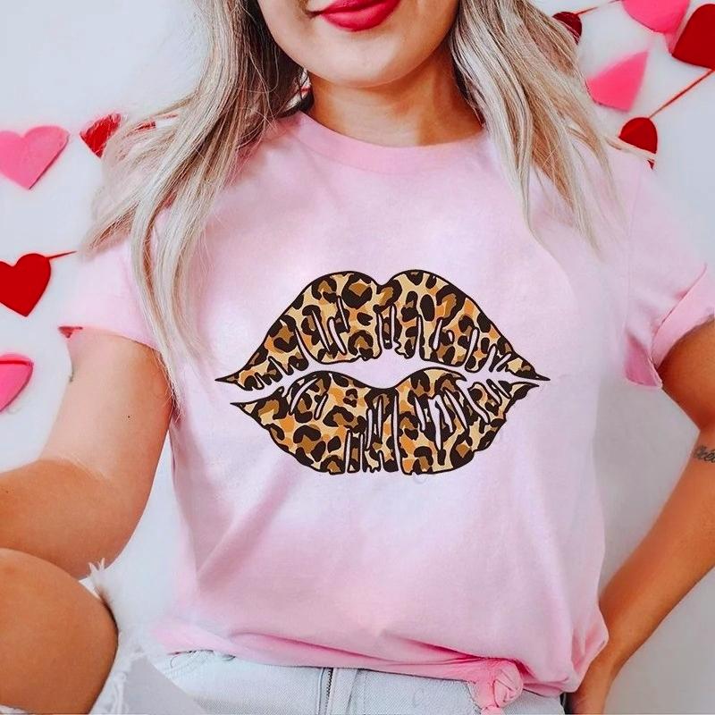 New Women's T-Shirts Clothing Valentine Leopard Love Heart Print Tees Breathable Tshirt Loose Top Harajuku Casual Short Sleeve