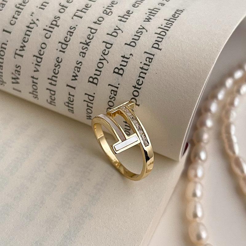Ring Sophisticated Copper In Unique Geometric Form Ideal For Stylish Accessories Womens