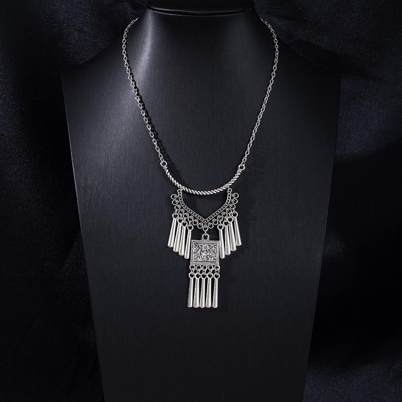 Retro Ethnic Portrait, Coin Tassel Necklace, New Chinese Exotic Collarbone Chain, Miao Jiang Girl Neck Chain