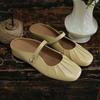 Fashion New Ladies Slip-on Shoes Outdoor Classic Women Causal Flat Shoes Fashion Pleated Simple Women Solid Color Slippers Soft Bottom