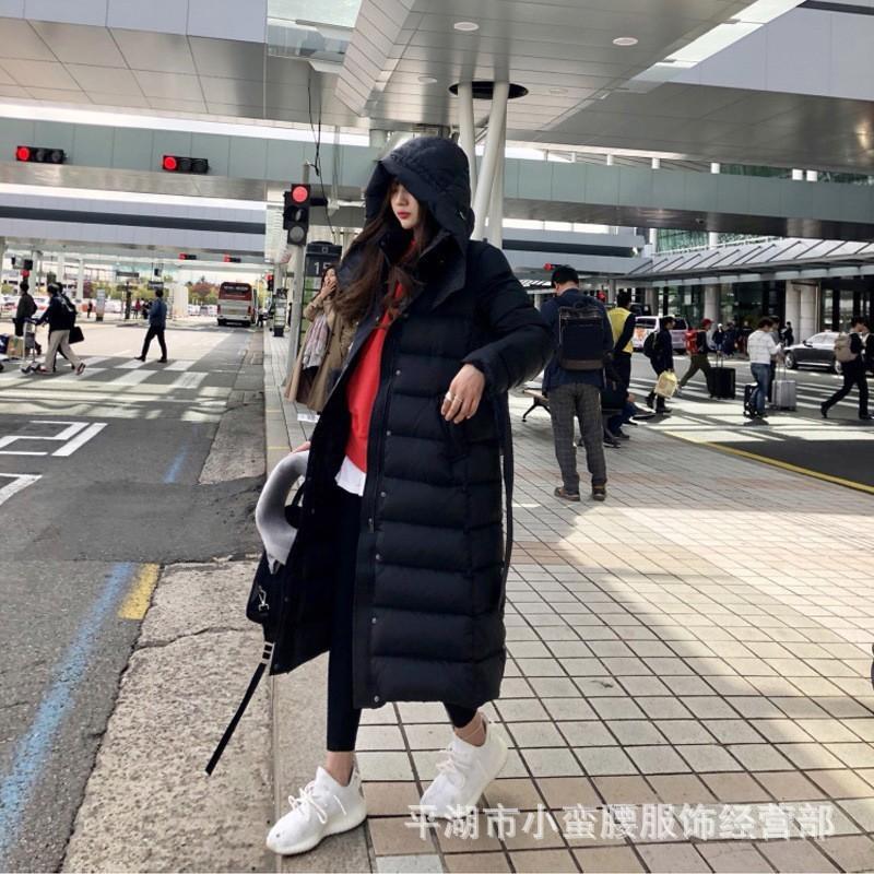 Dongdaemun white duck down thickened down jacket women's new long knee fashion women's clothing autumn and winter waist hooded jacket tide