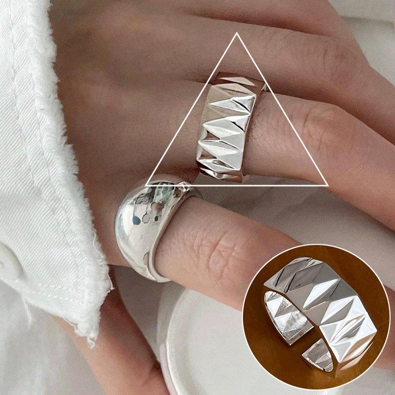 Korean 3D Heart Ring: Women's Retro Wide Band, Fashionable English Letter Open Finger Ring, Hip-Hop Style Index Finger Ring.