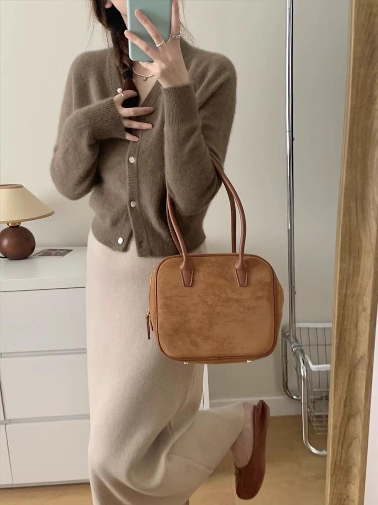 2025 Women's Autumn/Winter Wool V-Neck Cardigan - Solid Color, Versatile Knit Sweater, Loose-Fit Outerwear