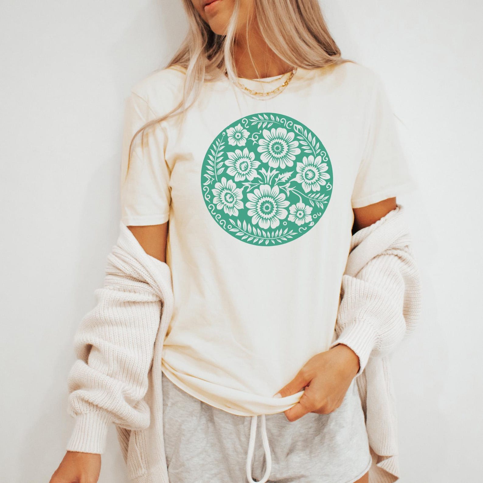 Floral Circle Graphic T Shirt Nature Inspired Flower Pattern Tee Botanical Design Top 150