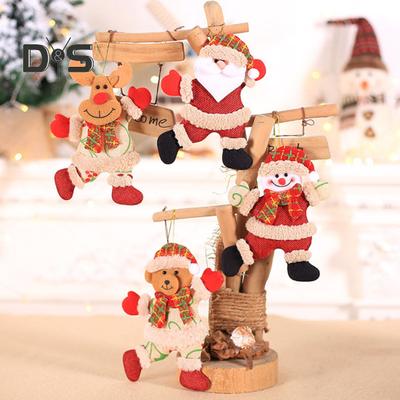 4 pezzi di ornamenti natalizi peluche pupazzo di neve Babbo Natale alce orso bambola figurina decorazioni invernali appese per albero di Natale decorazione per la casa