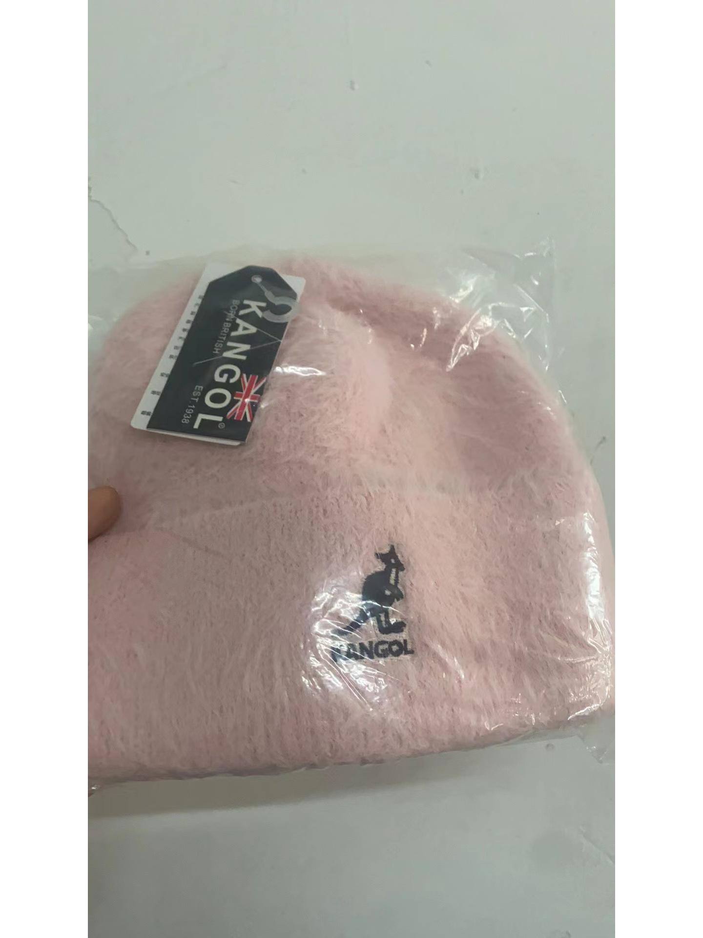 

Плюшева в язана вовняна шапка Kangol Kangaroo - теплий і модний Баотоу на осінь/зиму. One Size