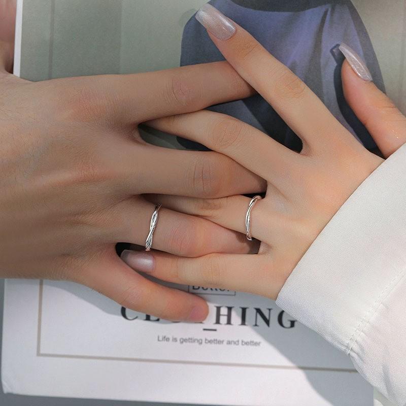 Couple Moebius Ring Set Minimalist Fashion Jewelry Girlfriend Anniversary Gift