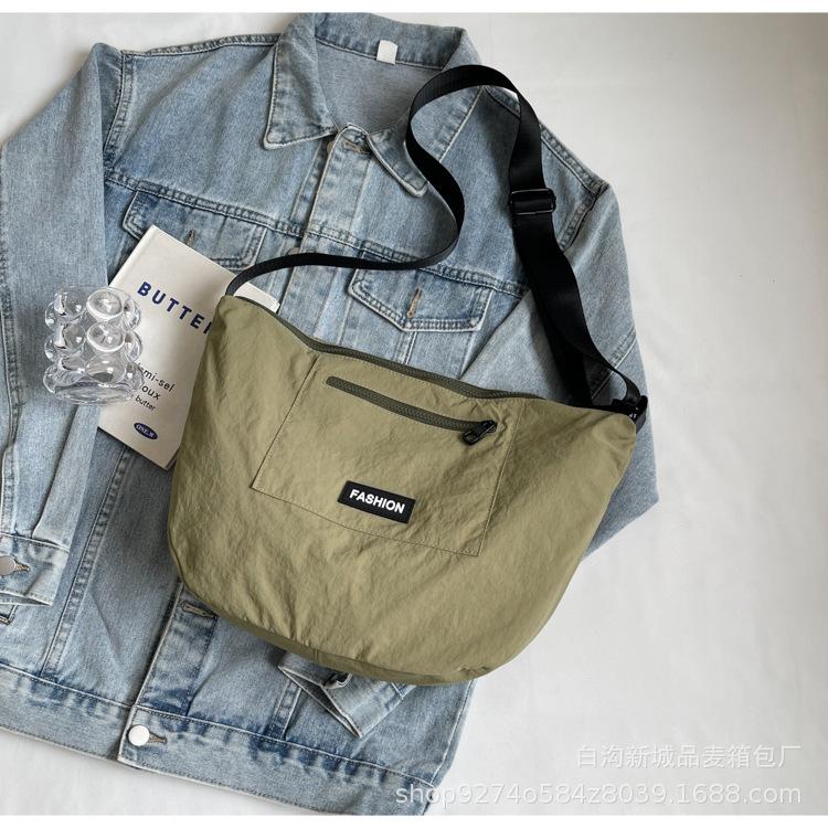 

Internet celebrity small satchel female Japanese leisure sports dumpling bag trendy ins versatile lightweight messenger bag simple shoulder bag зелёный