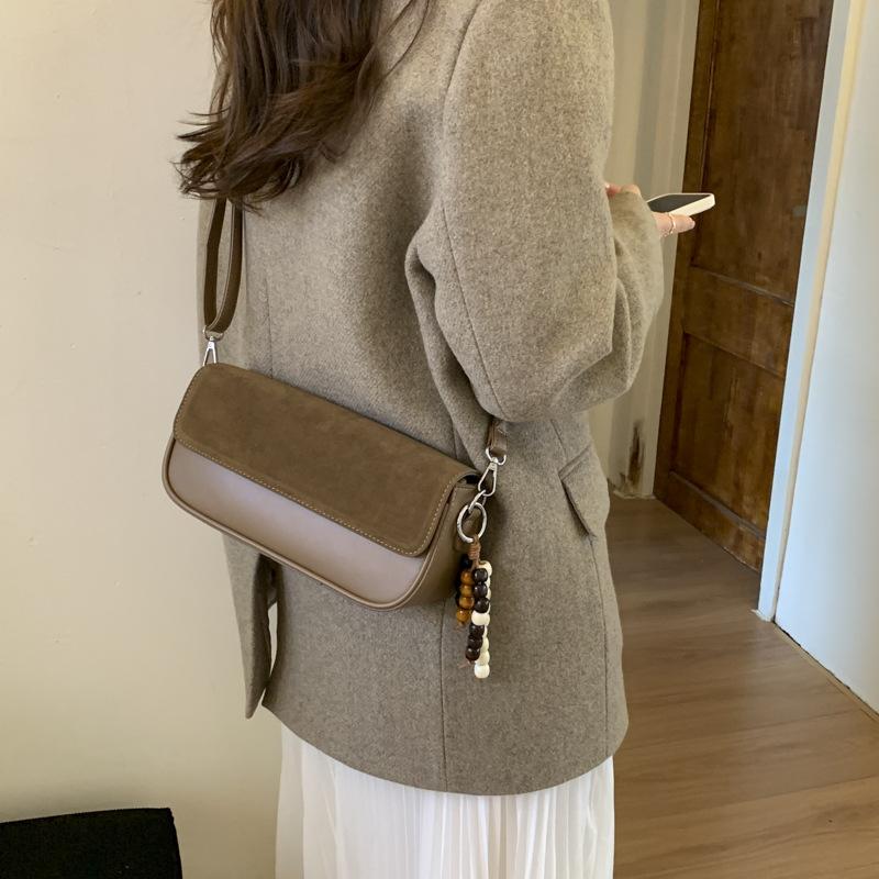 Underarm bag women's 2025 new popular autumn and winter high-end retro shoulder bag daily commuting versatile women's bag