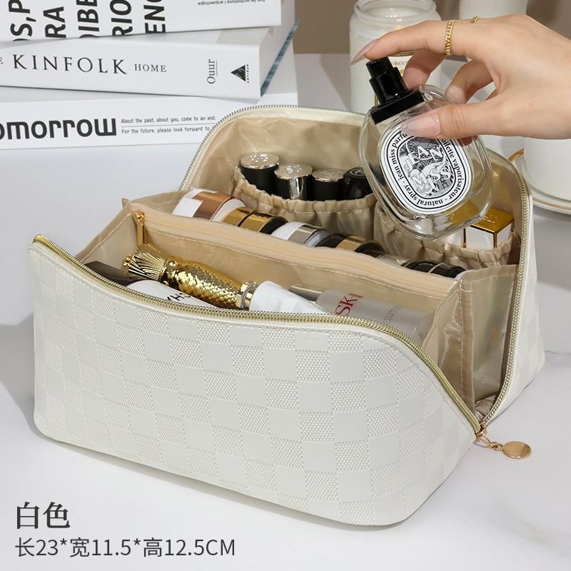 European High-end Waterproof Makeup Bag With Large Capacity Portable Travel Toiletries Cosmetics Storage