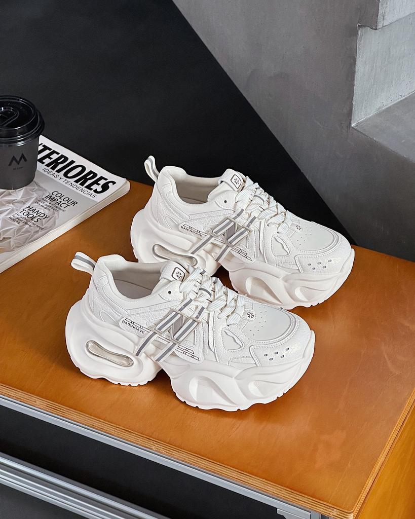 European station dad shoes women's 2025 autumn new versatile leather air cushion thick sole heightening mesh casual sports shoes