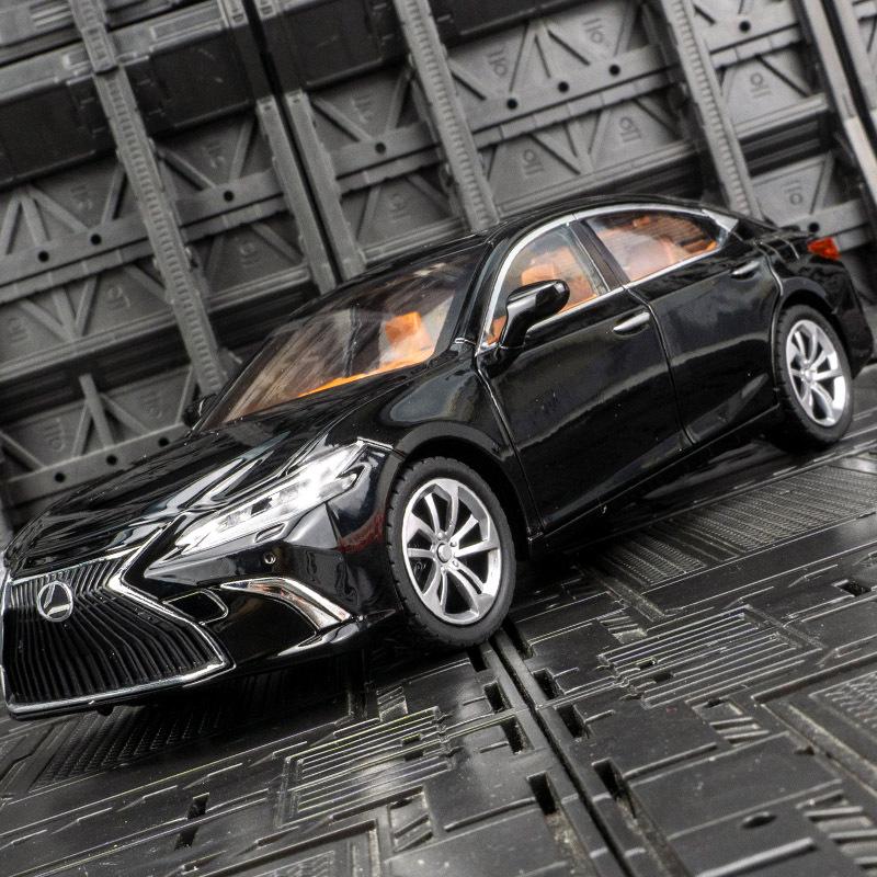 

Lexus ES300h 1901-14 Alloy Car Model Toy with 6 Opening Doors and Pull-Back Feature.