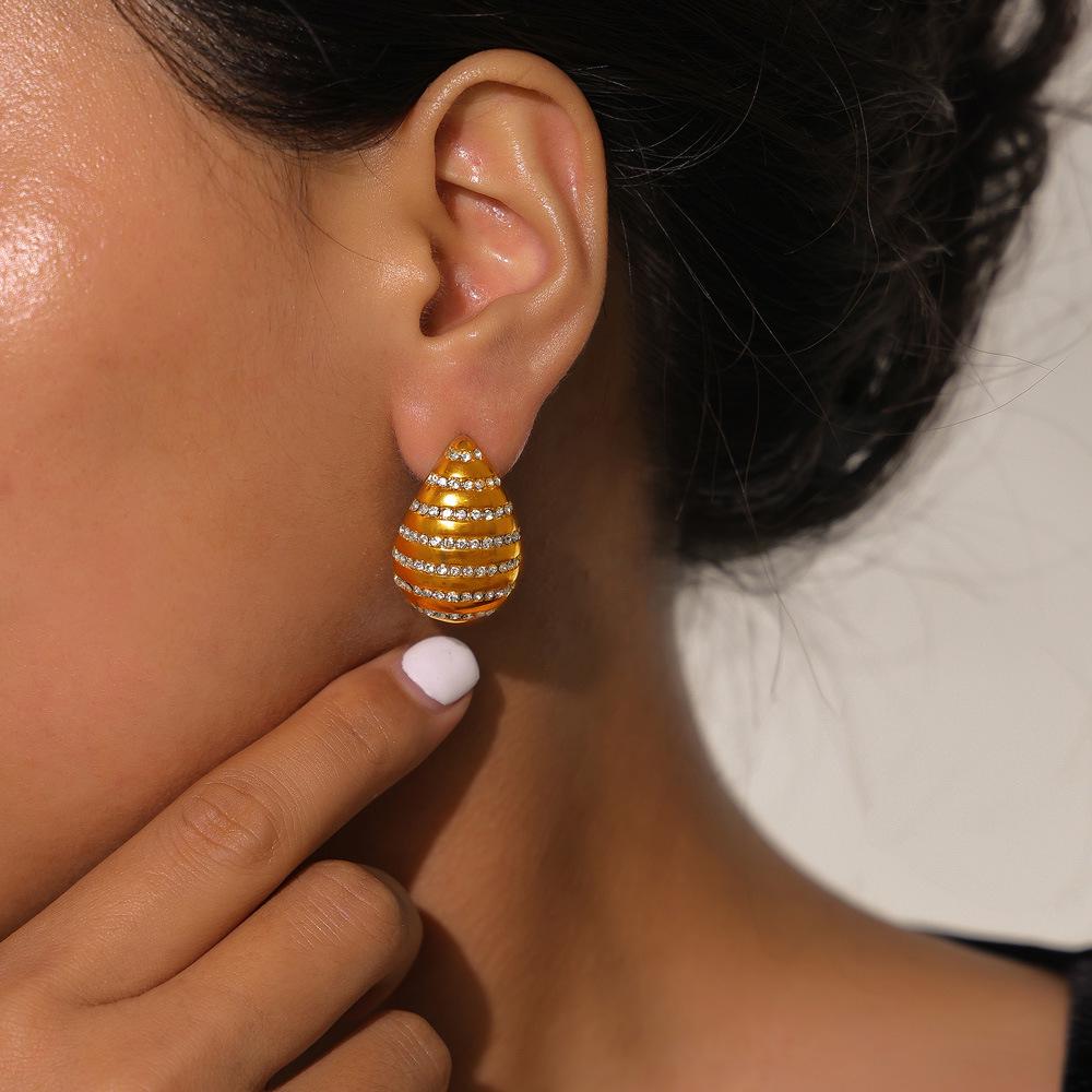 

Elegant Minimalist Teardrop Rhinestone Titanium Steel Earrings for Women
