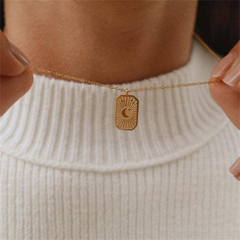 18K Gold Plated Pearls Chain Star Pendant Necklace Sturdy Stainless Steel Waterproof Jewelry Accessory for Women