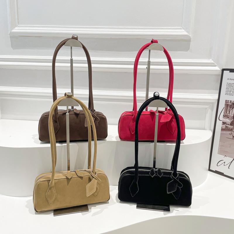 Niche underarm baguette bag suede popular versatile shoulder bag temperament commuter portable underarm bag