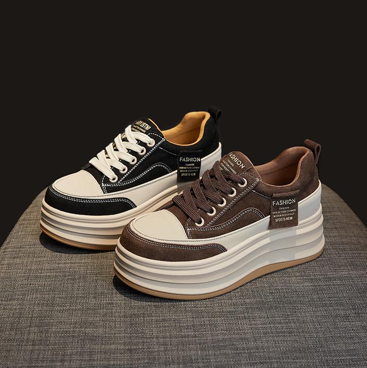 2026 Spring and Autumn Women's Shoes Thick soled Inner Height Boosting Board Shoes New Popular Versatile Casual Shoes for Women